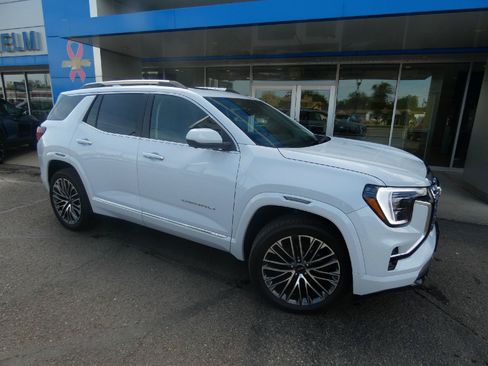 New 2026 GMC Terrain Denali AWD/4WD image 1