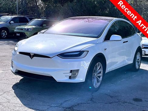 Used 2017 Tesla Model X 100D image 3
