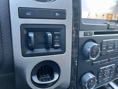 Used 2017 Ford Expedition Limited RWD image 25