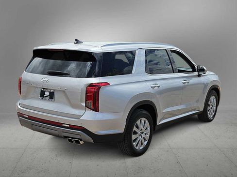 Certified 2025 Hyundai Palisade SEL FWD image 8