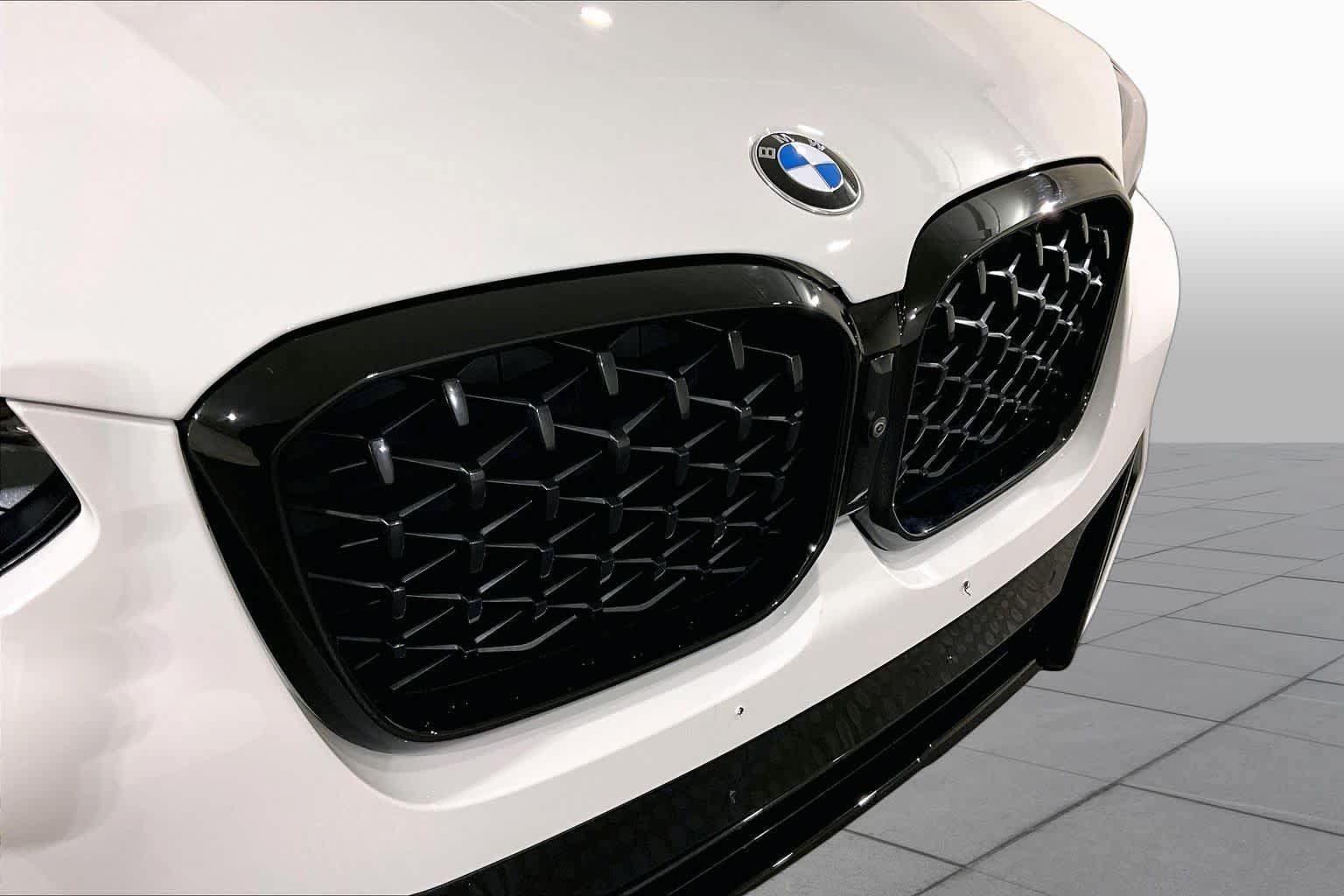Used 2025 BMW X4 xDrive30i w/ Premium Package AWD/4WD image 31