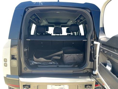 New 2026 Land Rover Defender 110 V8 AWD/4WD image 21