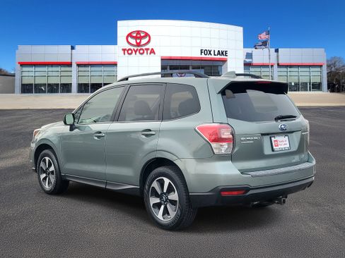 Used 2018 Subaru Forester 2.5i Premium w/ All-Weather Package image 3