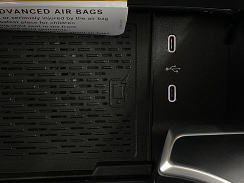 New 2026 Mercedes-Benz GLS 450 4MATIC image 29