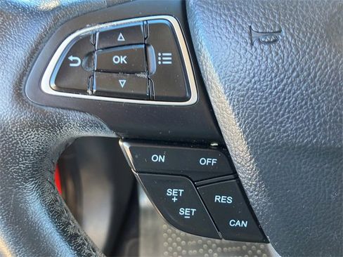 Used 2020 Ford EcoSport Titanium image 23