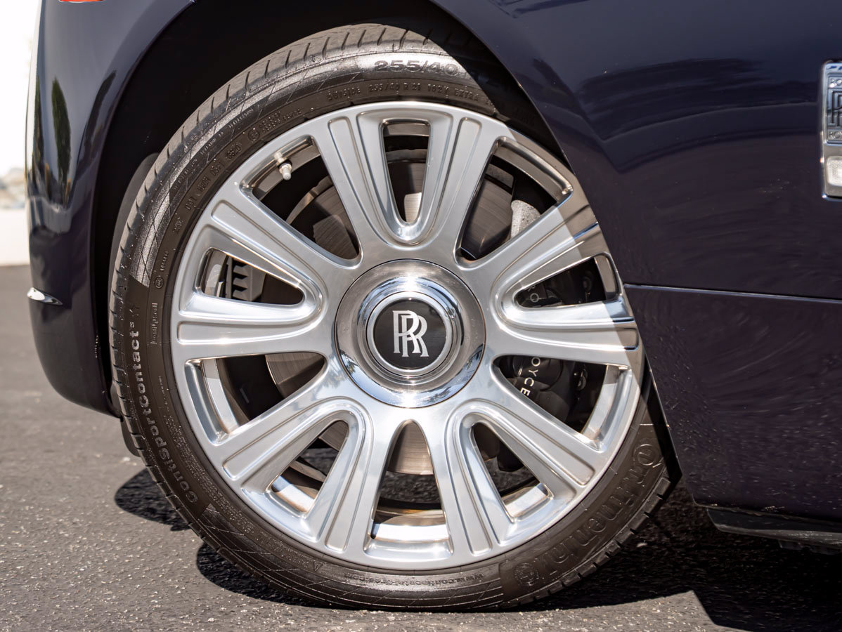 Certified 2016 Rolls-Royce Dawn RWD image 13