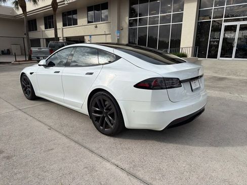 Used 2022 Tesla Model S image 4
