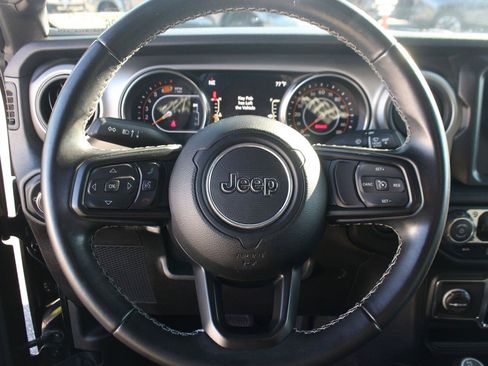 Used 2021 Jeep Wrangler Unlimited Sport AWD/4WD image 17