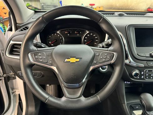 Used 2024 Chevrolet Equinox LT AWD/4WD image 18