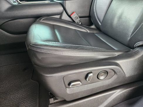 Used 2023 GMC Yukon Denali AWD/4WD image 23