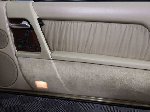 Used 1995 Mercedes-Benz SL 500 image 46