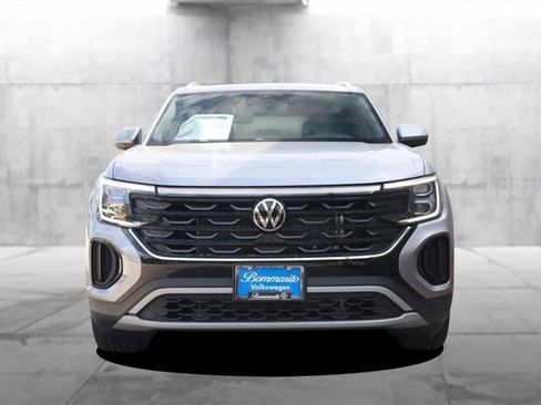New 2026 Volkswagen Atlas Cross Sport SE image 4