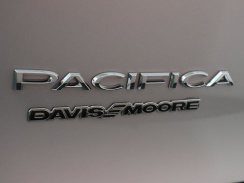 New 2026 Chrysler Pacifica Select image 37