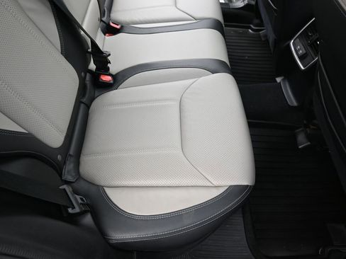 Used 2019 Subaru Forester Limited w/ Popular Package #3 image 33