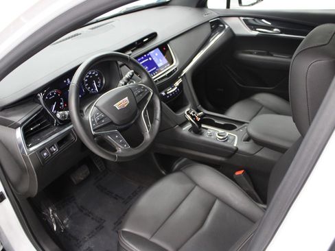 Certified 2022 Cadillac XT5 Premium Luxury image 15