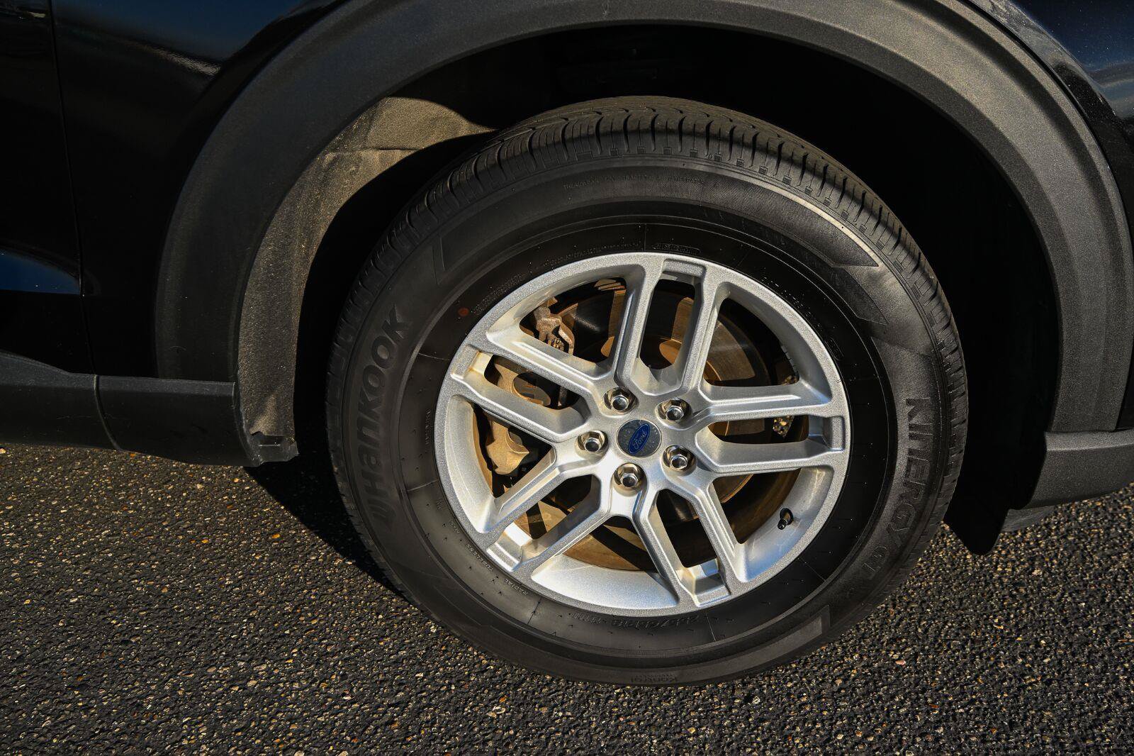 Used 2025 Ford Explorer Active AWD/4WD image 15