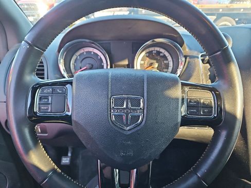 Used 2017 Dodge Grand Caravan SE image 10