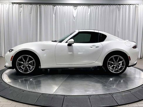 Used 2023 MAZDA MX-5 Miata Grand Touring image 2