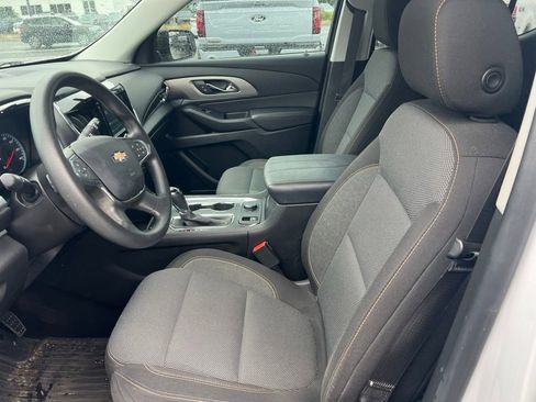 Used 2018 Chevrolet Traverse LS AWD/4WD image 9