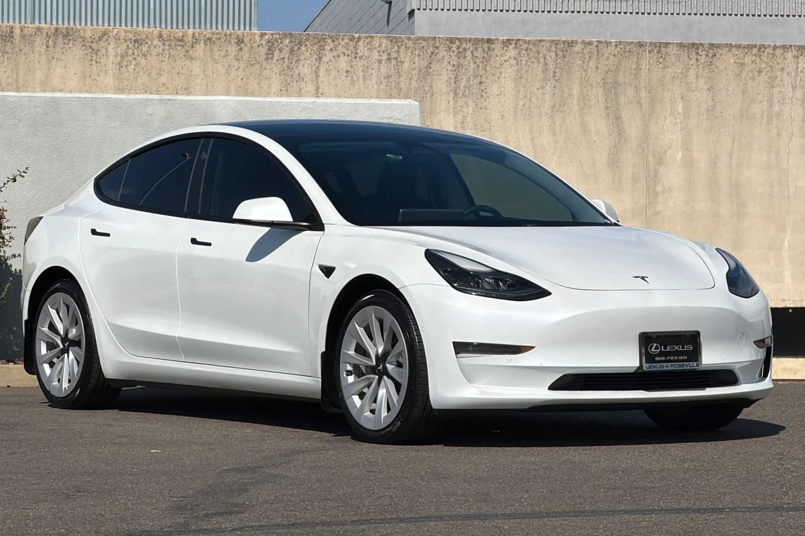 Used 2022 Tesla Model 3 RWD image 5