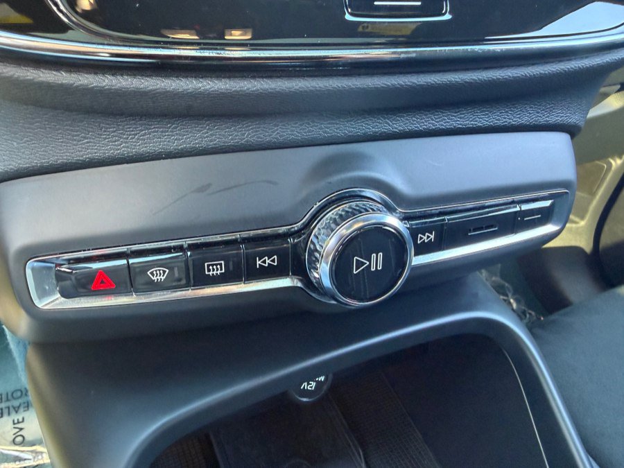 Used 2023 Volvo C40 P8 Recharge Plus AWD/4WD image 24