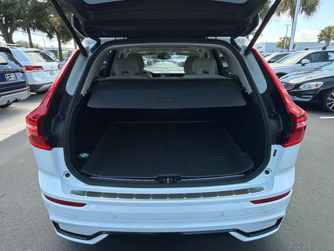 Certified 2024 Volvo XC60 B5 Plus w/ Protection Package Premier AWD/4WD image 20