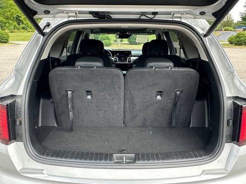 Used 2022 Kia Sorento EX w/ Panoramic Sunroof Package FWD image 31