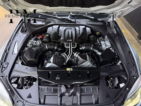 Used 2017 BMW M6 Coupe image 28