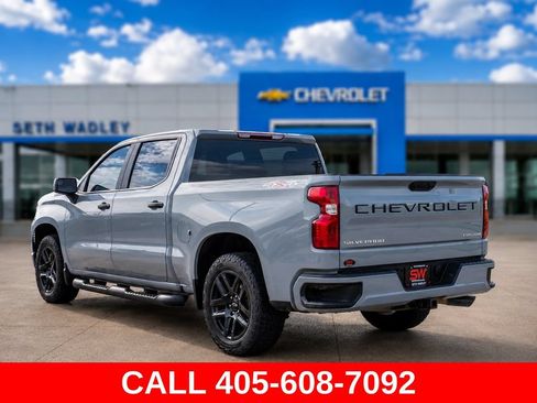 Used 2025 Chevrolet Silverado 1500 Custom w/ Turbomax Blackout Package AWD/4WD image 5