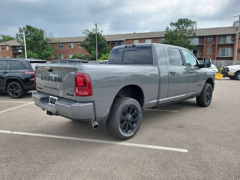 New 2026 RAM 2500 Laramie AWD/4WD image 4