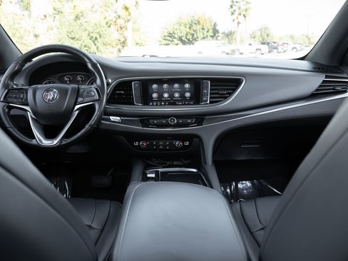Used 2023 Buick Enclave Essence image 20