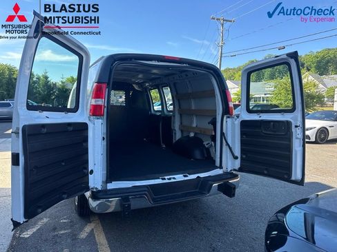 Used 2024 Chevrolet Express 2500 w/ Driver Convenience Package RWD image 11