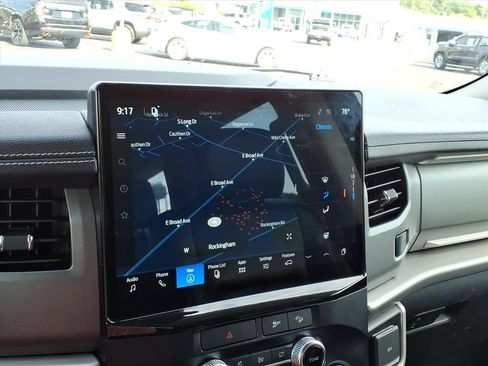 Used 2022 Ford Expedition XLT AWD/4WD image 6