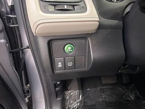 Used 2020 Honda HR-V LX image 30