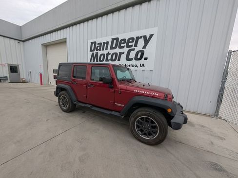 Used 2013 Jeep Wrangler Unlimited Rubicon w/ Connectivity Group AWD/4WD image 18