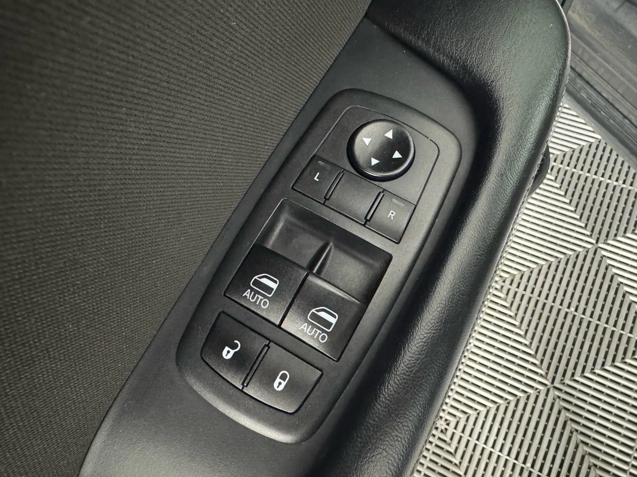 Used 2021 Dodge Challenger SXT AWD/4WD image 35