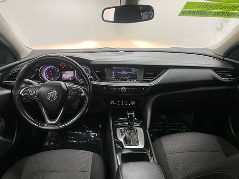 Used 2019 Buick Regal Preferred image 13