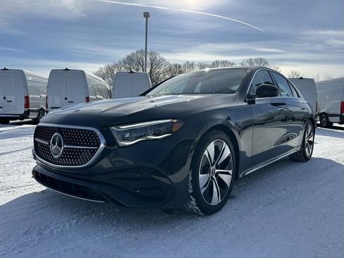 Certified 2024 Mercedes-Benz E 350 4MATIC Sedan image 3