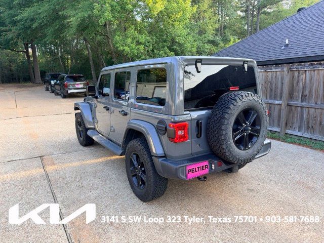 Used 2020 Jeep Wrangler Unlimited Sahara AWD/4WD image 8