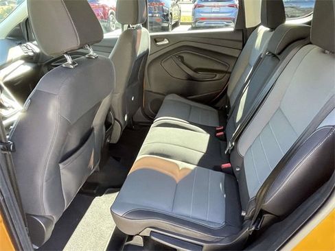 Used 2016 Ford Escape SE image 10