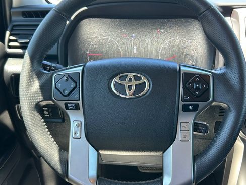 Used 2021 Toyota 4Runner SR5 Premium AWD/4WD image 17