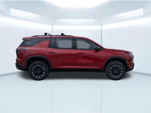 New 2026 Chevrolet Traverse Z71 w/ Driver Confidence Package AWD/4WD image 7