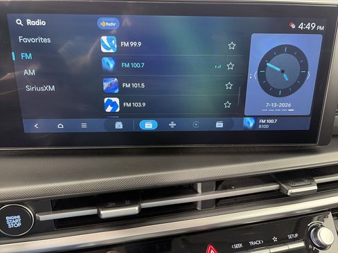 Certified 2025 Hyundai Santa Fe SEL AWD/4WD image 22