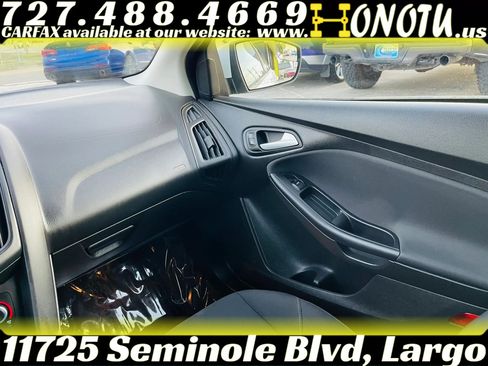 Used 2016 Ford Focus SE FWD image 25