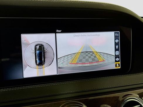 Used 2018 Mercedes-Benz S 560 4MATIC Sedan w/ Premium Package image 23