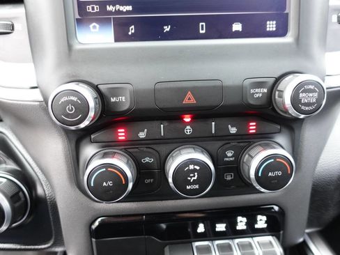 Used 2022 RAM 1500 Big Horn AWD/4WD image 45