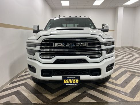 New 2026 RAM 3500 Laramie AWD/4WD image 16