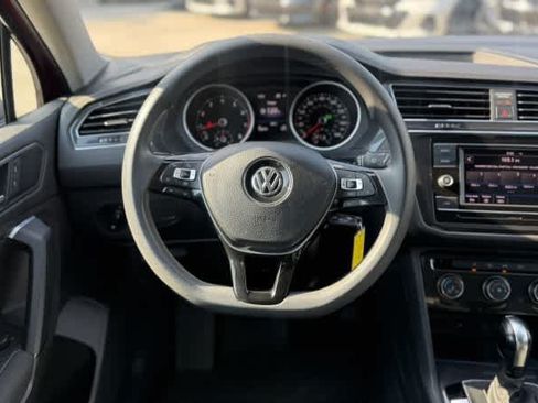 Used 2019 Volkswagen Tiguan S FWD image 19