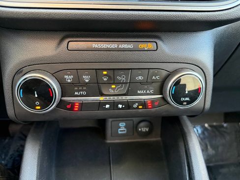 Used 2023 Ford Escape Active image 12