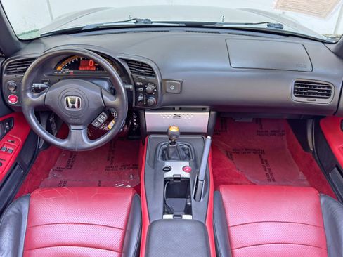 Used 2005 Honda S2000 image 11